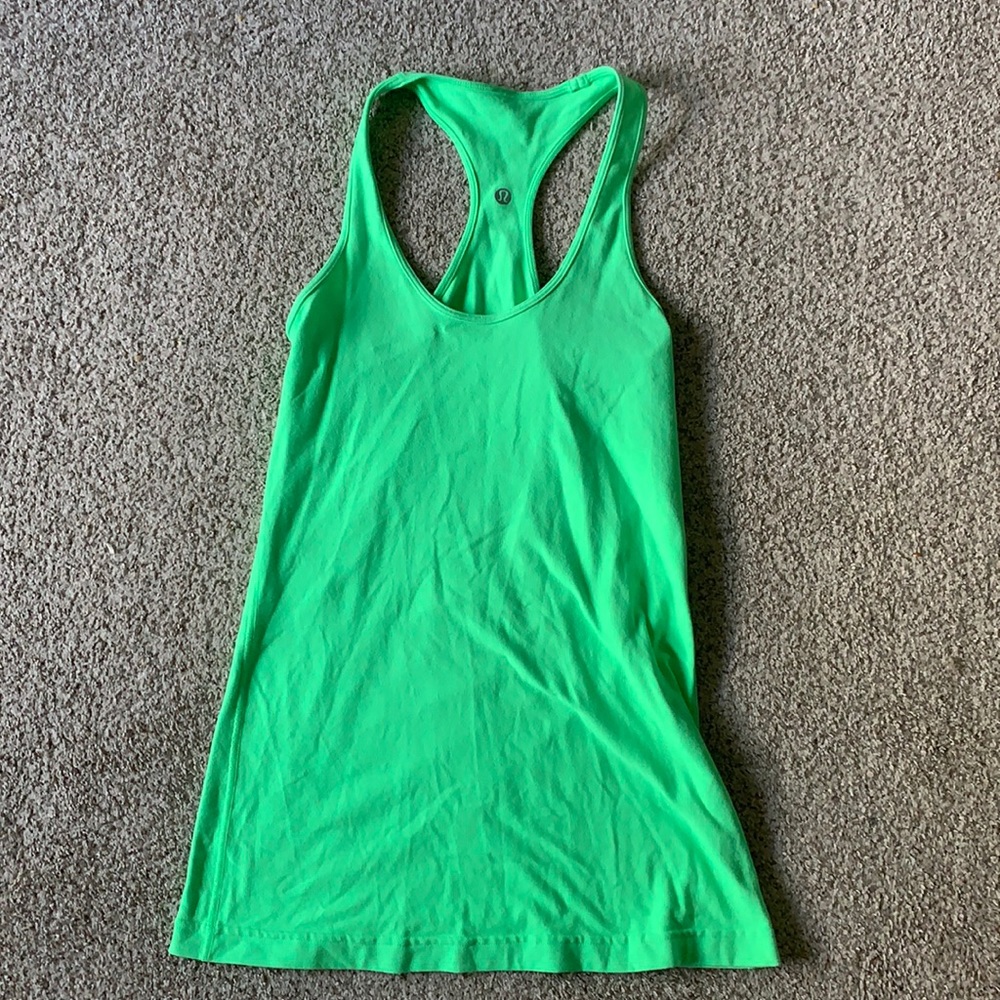 Lululemon tank